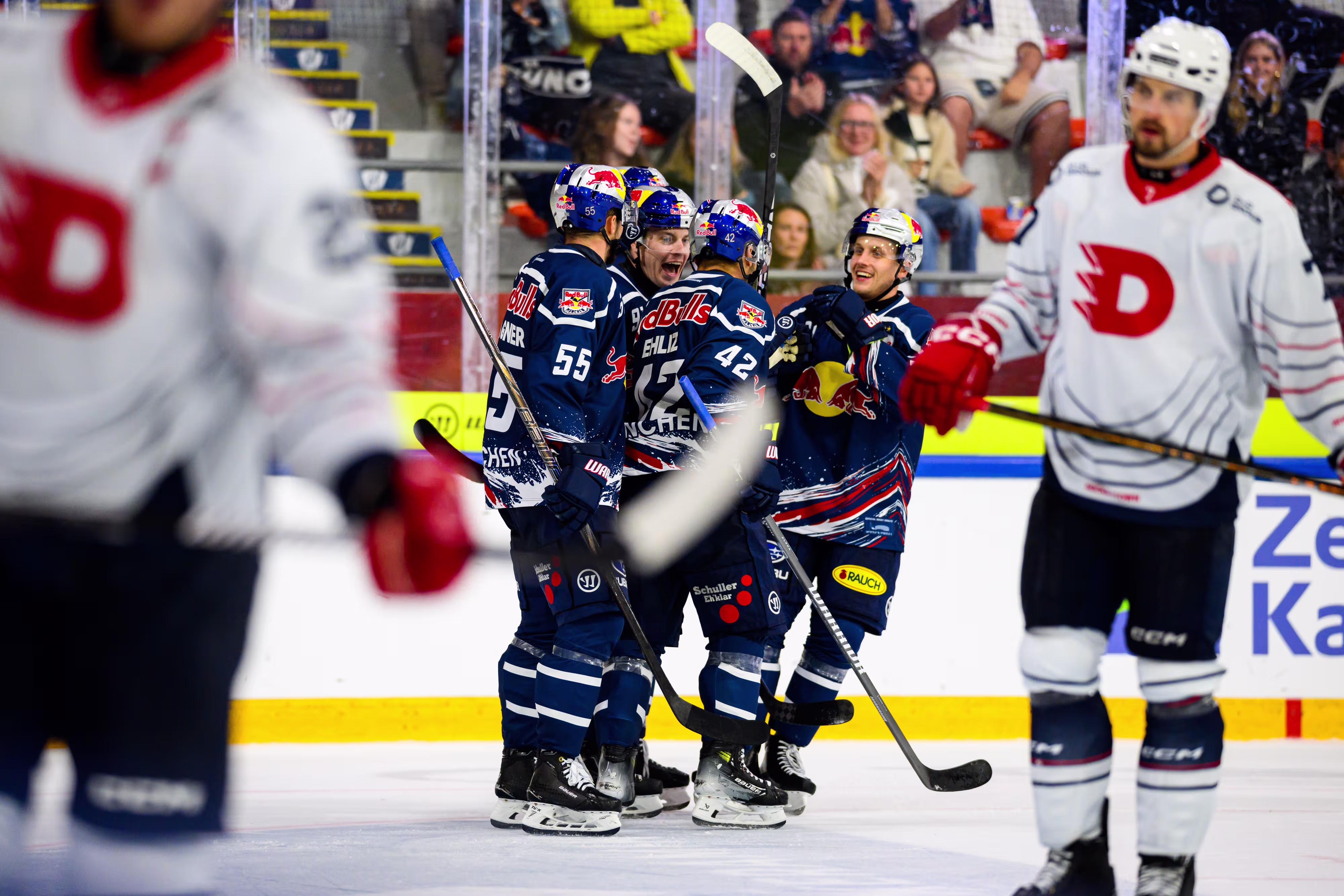 Red Bulls Salute: EHC Red Bull München gewinnt gegen HC Dynamo Pardubice