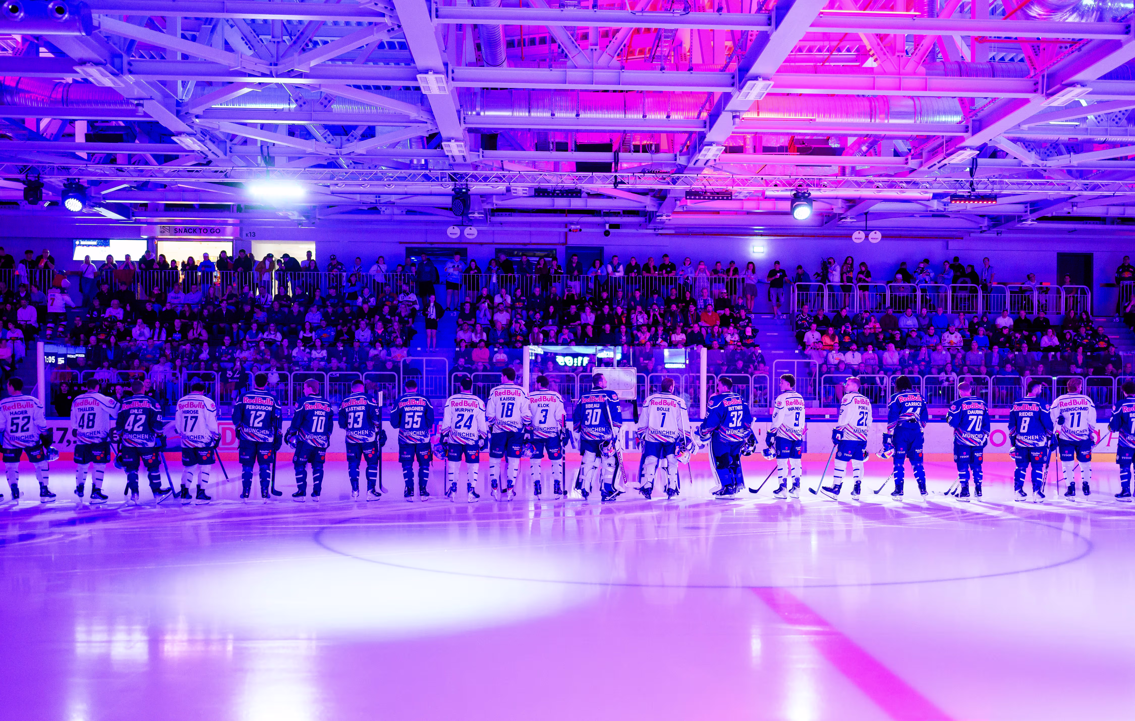 Über 1000 Fans beim Saisonauftakt des EHC Red Bull München